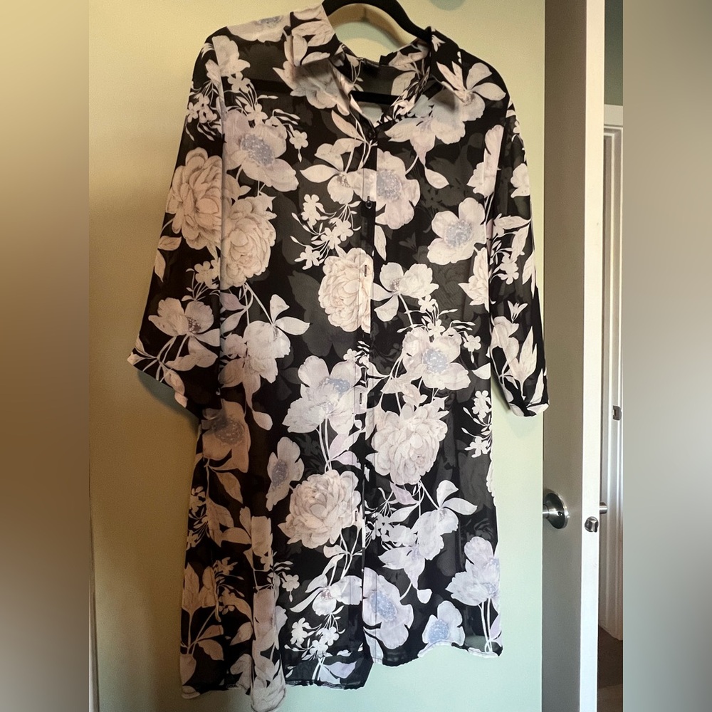 Papillon sheer floral duster - Picture 4 of 4
